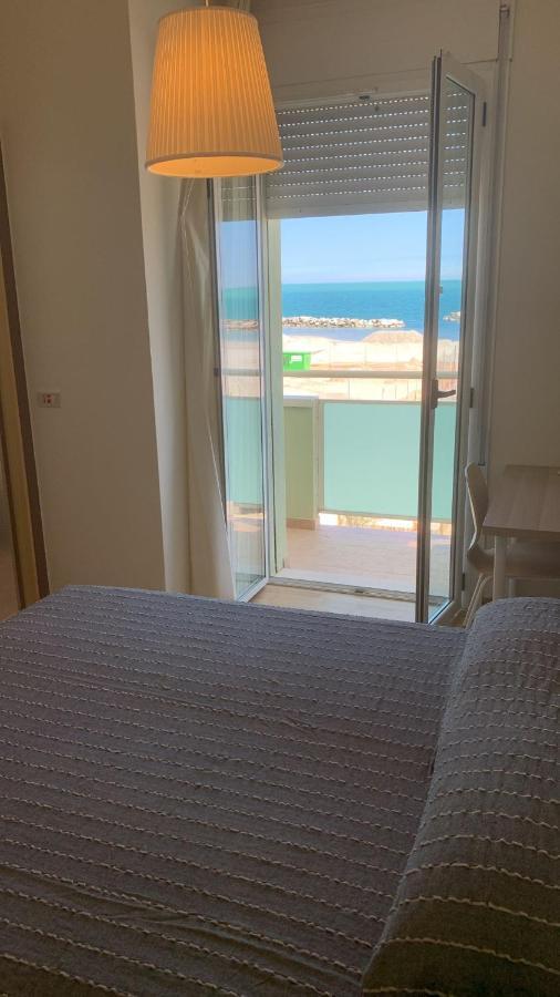 Hotel Rosati ريميني المظهر الخارجي الصورة