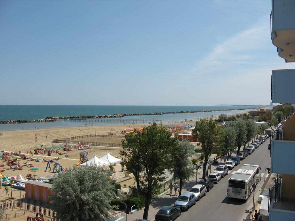 Hotel Rosati ريميني المظهر الخارجي الصورة